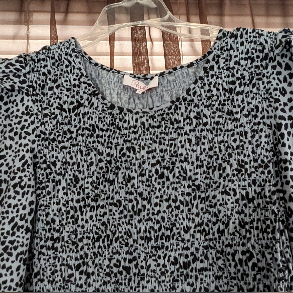 NWT Parker Top Leopard Print Long Sleeve ruched fabric - Picture 9 of 9